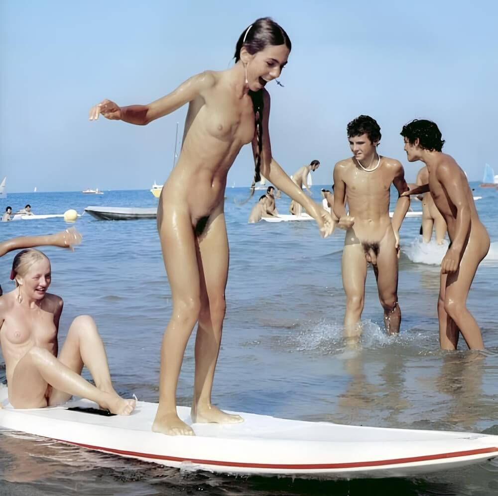 Retro naturism beautiful photos - In naturism, nature serves as the bodys natural clothing