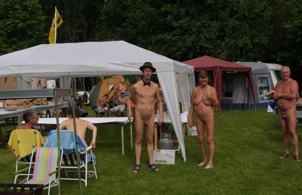 Holland Nature Home Stay pics - Advocates of naturism and nudism live in harmony with nature