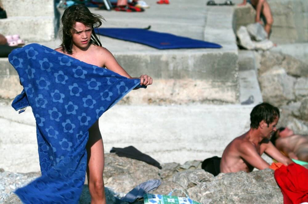 Nudist Rocky Family Angle - Sincerity is the foundation of the nudist lifestyle