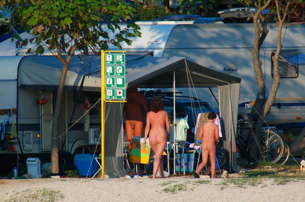 Ula FKK Camping photo gallery - Naturism as a protest against puritanical moral norms
