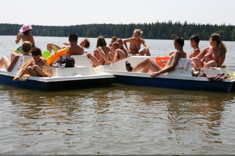 Naturis by LAKE FOREST FRIENDS - Leaving the house while naked