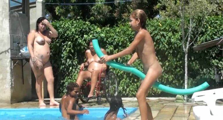 Oceanic Backyard Noon # 1 Full HD - Nudism teaches us to appreciate the present moment