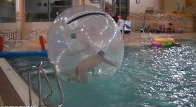 Indoor Water Runners # 2 - Naturism creates harmony with the environment