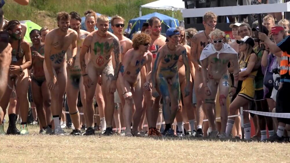 Roskilde Festival Full HD video - Nature fills the naked body with energy and inspiration