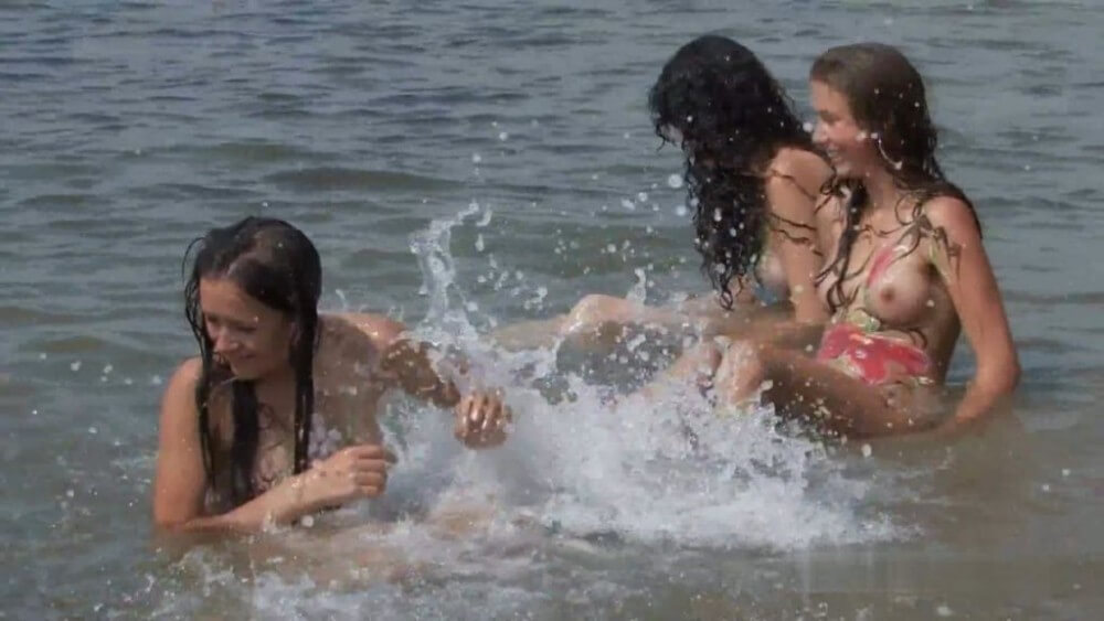 Body Art At Nudist Beach - Ideological Supporters of the Movement