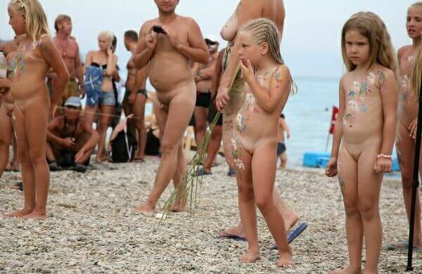 Nudism photo gallery # 1 - Living with joy and ease is part of the naturist lifestyle