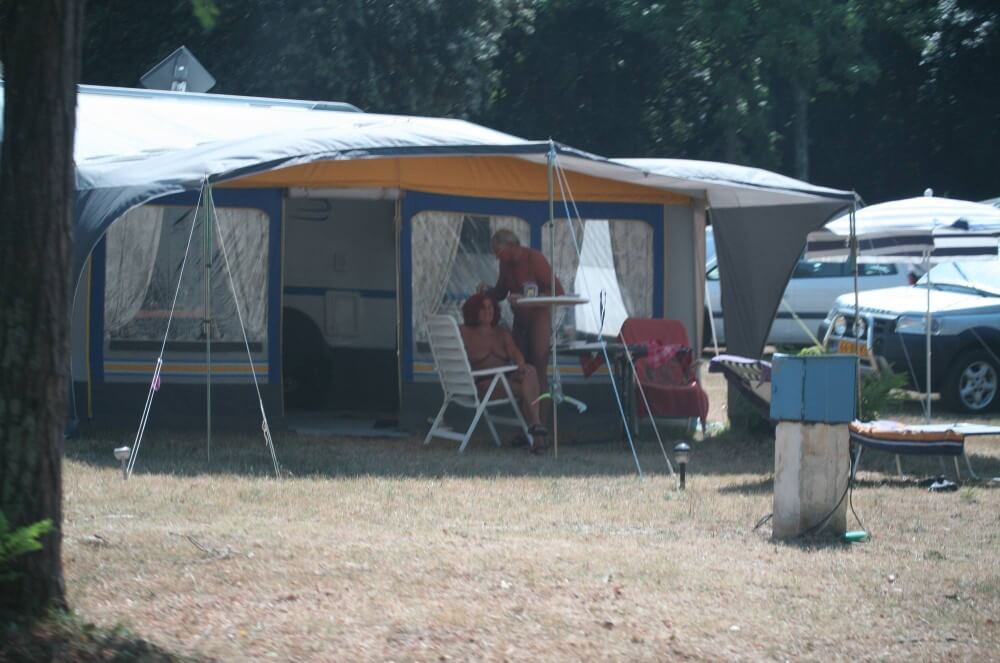 Avila FKK Camping Ground pics - A nude person strives for inner harmony and peace of mind