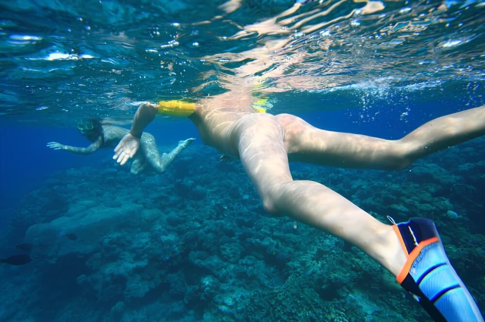 Nudism on the Red Sea photo gallery - Ordinary people as naturists