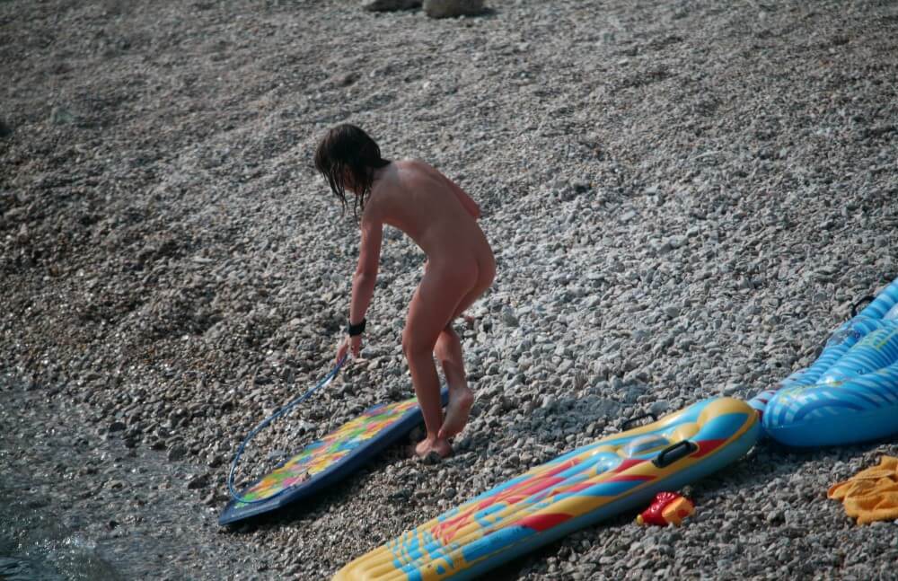 Naturist Surf Board Glides pics - Belief in oneself and ones own strengths are important qualities for practitioners of naturism and nudism