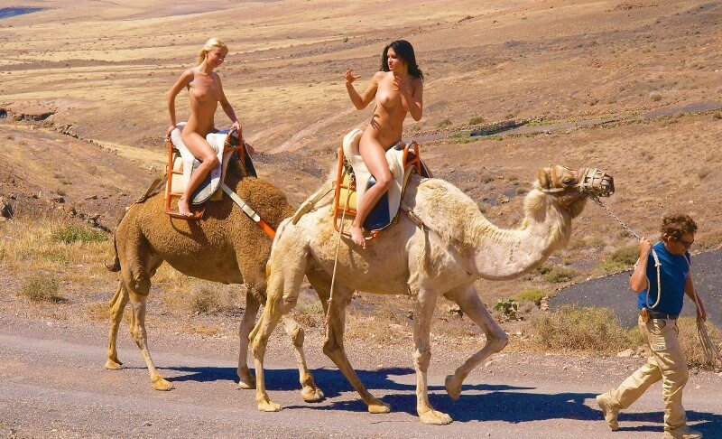 Funny Moments Life pics - Naturism as a lifestyle and a way to connect with nature