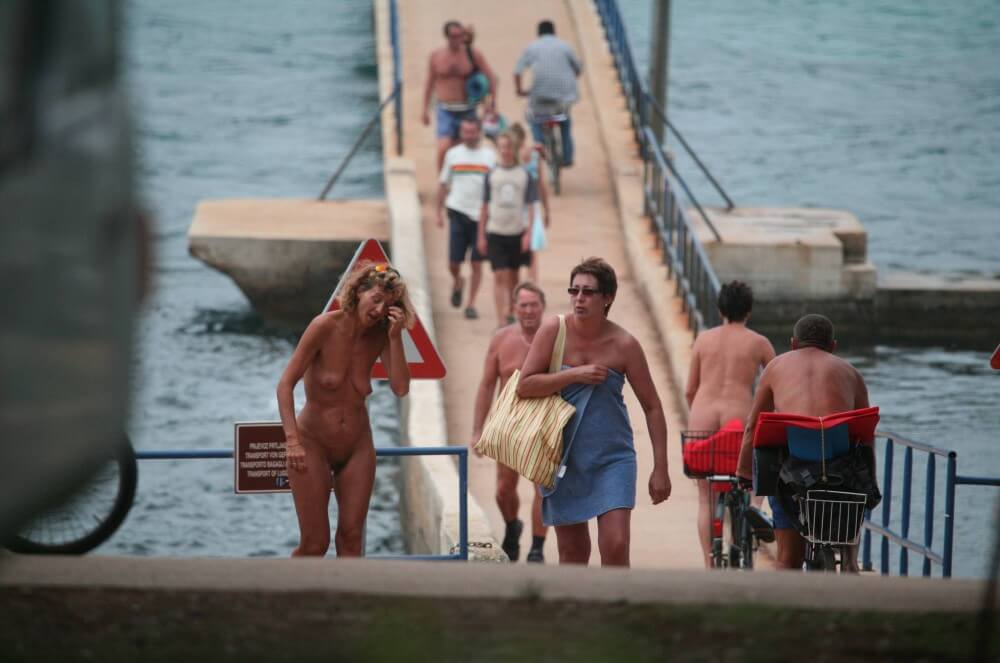 Crete FKK Bridge Crossing photos - The Foundations of Naturist Philosophy and the Ethical Principles of the Community
