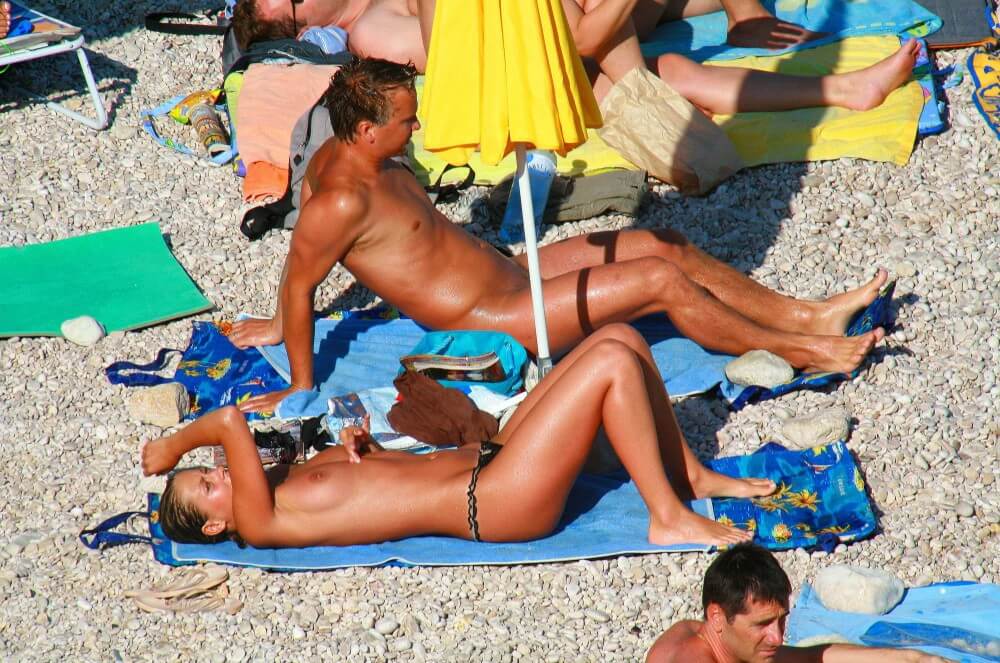 Ula FKK Bikini Couples Day pics - A love for the sun and fresh air are important values for naturists