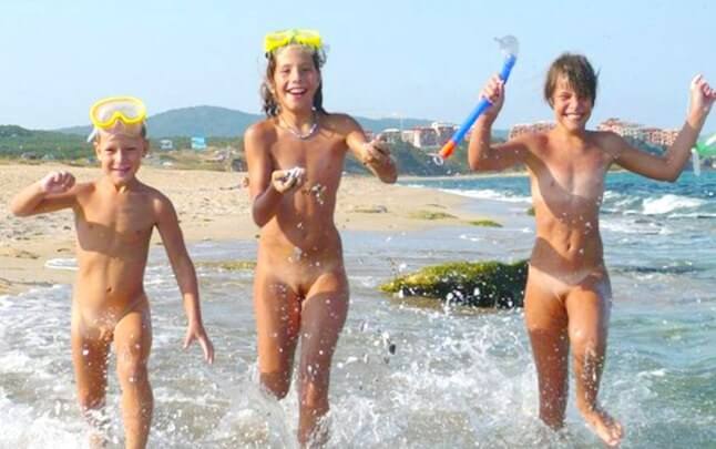 Naturism photo gallery # 27 - Living in harmony with nature as the primary goal of the naturist lifestyle
