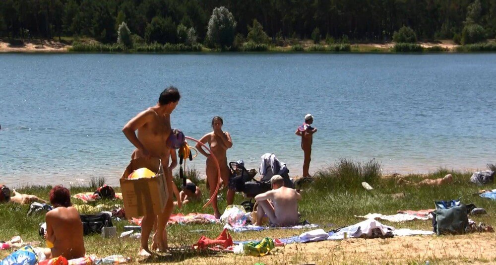 Lakeside Forest Camp 1 Full HD - Nature provides energy and inspiration for the practice of naturism and nudism