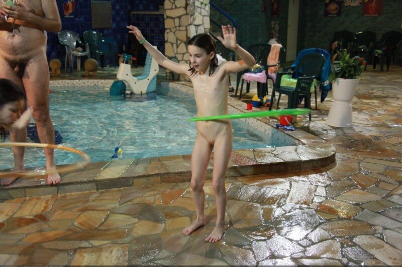 Naturist club games pool photos - Living together in nature is a hallmark of nudists
