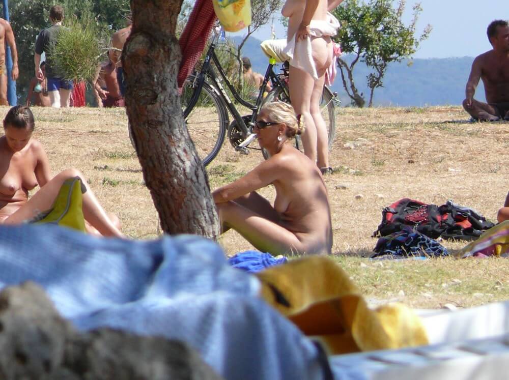 Ula FKK Shore Perspective pics - We have no objection to the phenomenon itself