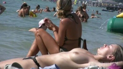 Sun Worshippers 1 - Nature fills the naked body with energy and inspiration