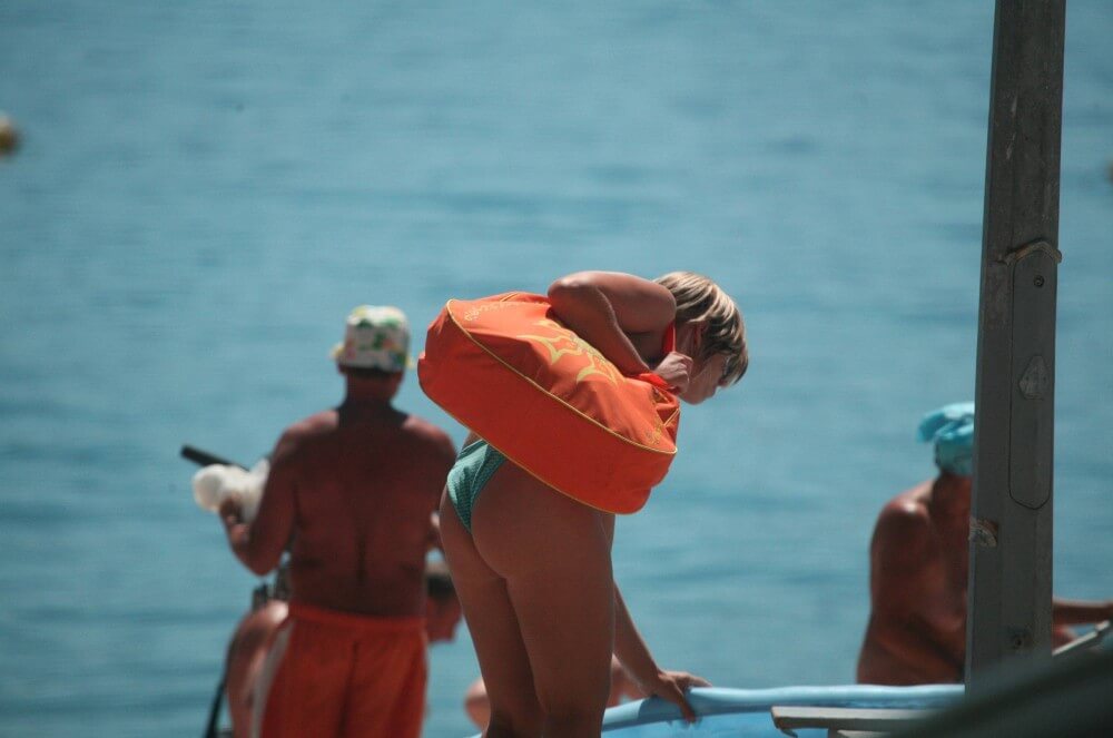 Sunnyside Water Shore pics - Naturism teaches respect for the beauty of the body and its natural forms