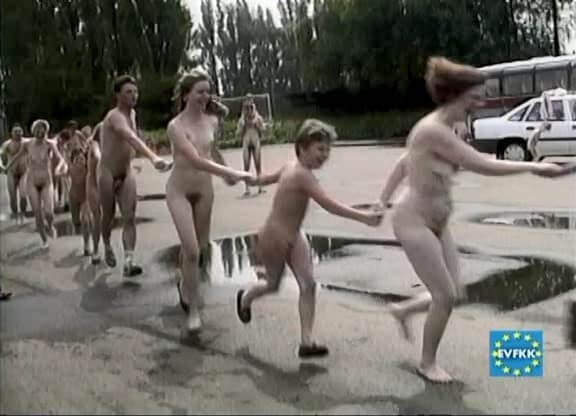 Helios Natura: Tutti-Frutti Nudie - Eurovid FKK - Peace and tranquility are important values for naturists